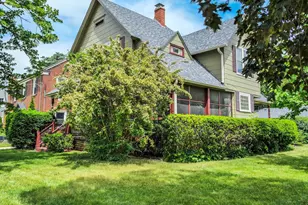 433 Arlington Ave, Elgin, IL 60120 - Photo 3