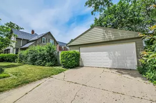 433 Arlington Ave, Elgin, IL 60120 - Photo 9