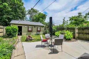 433 Arlington Ave, Elgin, IL 60120 - Photo 7