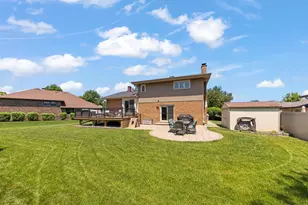 1825 Northbridge Pl, Downers Grove, IL 60516 - Photo 27