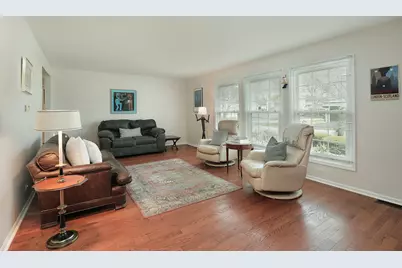 1255 Laurel Avenue, Deerfield, IL 60015 - Photo 5