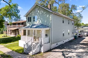 207 S Ottawa St, Joliet, IL 60436 - Photo 1
