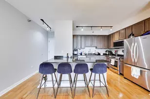 421 W Huron St, Chicago, IL 60654 - Photo 7