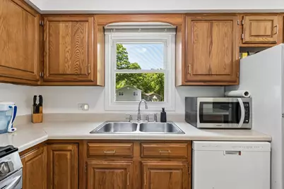 826 Elm Avenue, Round Lake Park, IL 60073 - Photo 9