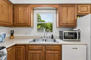 826 Elm Ave, Round Lake Park, IL 60073 - Photo 9