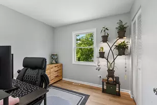 826 Elm Ave, Round Lake Park, IL 60073 - Photo 17