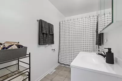 826 Elm Avenue, Round Lake Park, IL 60073 - Photo 21