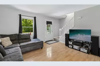 826 Elm Avenue, Round Lake Park, IL 60073 - Photo 3