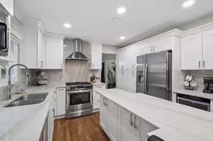 1220 Garden Ct, Naperville, IL 60540 - Photo 7