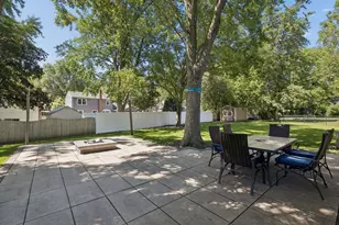 1220 Garden Ct, Naperville, IL 60540 - Photo 27