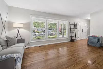 1220 Garden Court, Naperville, IL 60540 - Photo 5