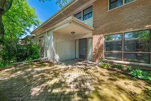 22 N Dee Rd, Park Ridge, IL 60068 - Photo 1