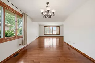 8424 168th St, Tinley Park, IL 60487 - Photo 5