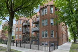 2935 W Rosemont Ave, Chicago, IL 60659 - Photo 3