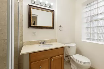 2935 W Rosemont Avenue #2, Chicago, IL 60659 - Photo 13