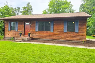 787 Walnut Hill Rd, Centralia, IL 62801 - Photo 3