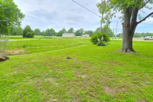 787 Walnut Hill Rd, Centralia, IL 62801 - Photo 13