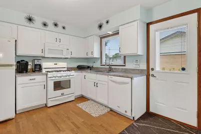 1016 S Haddow Avenue, Arlington Heights, IL 60005 - Photo 7