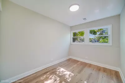 8131 W Evergreen Drive, Frankfort, IL 60423 - Photo 13