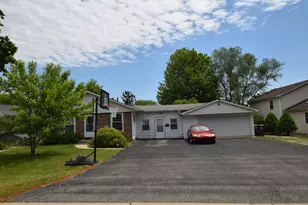 1531 N East End Ave, Round Lake Beach, IL 60073 - Photo 1