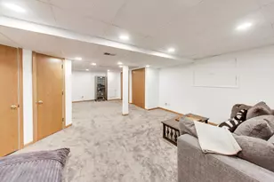 845 Saugatuck Trail, Vernon Hills, IL 60061 - Photo 45
