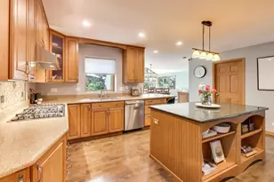 845 Saugatuck Trail, Vernon Hills, IL 60061 - Photo 13