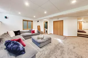 845 Saugatuck Trail, Vernon Hills, IL 60061 - Photo 47