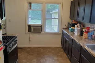 959 S Western Ave, Watseka, IL 60970 - Photo 9