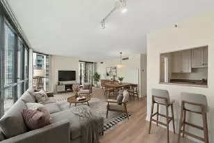 10 E Ontario St, Chicago, IL 60611 - Photo 3