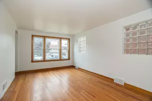 1828 S 50th Ct, Cicero, IL 60804 - Photo 7