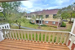 576 Greystone Ln, Wheeling, IL 60090 - Photo 21