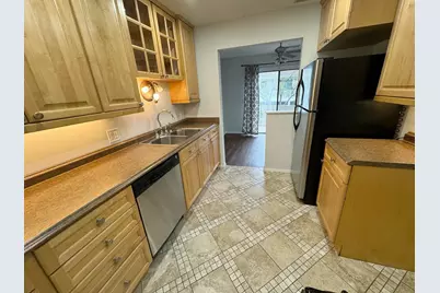 576 Greystone Lane #C2, Wheeling, IL 60090 - Photo 7