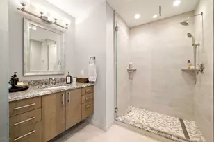 25 E Superior St, Chicago, IL 60611 - Photo 27