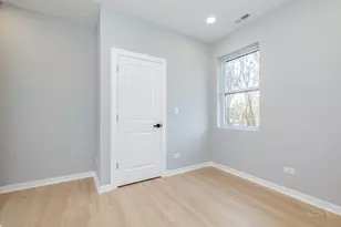 3119 W Flournoy St, Chicago, IL 60612 - Photo 7