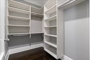 9 W Walton St, Chicago, IL 60610 - Photo 33