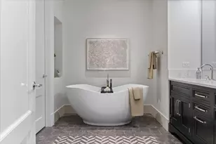9 W Walton St, Chicago, IL 60610 - Photo 23