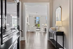 9 W Walton St, Chicago, IL 60610 - Photo 1
