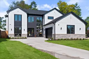 9516 Marion Ave, Morton Grove, IL 60053 - Photo 1