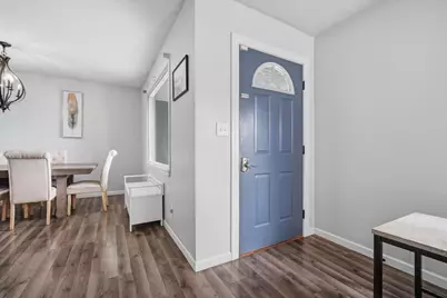 1824 E Lafayette Street, Bloomington, IL 61701 - Photo 3
