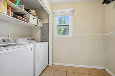 1824 E Lafayette Street, Bloomington, IL 61701 - Photo 13