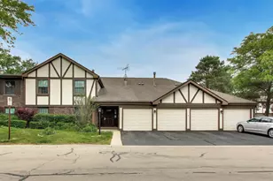 1264 Williamsburg Dr, Schaumburg, IL 60193 - Photo 1