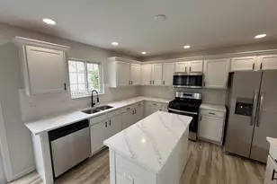 1305 Burns Ct, Minooka, IL 60447 - Photo 9