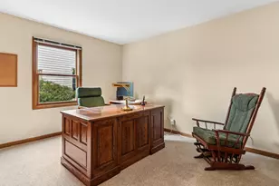 6127 Tyrnbury Dr, Lisle, IL 60532 - Photo 11
