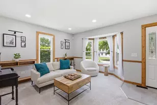 4669 Kings Way N, Gurnee, IL 60031 - Photo 11
