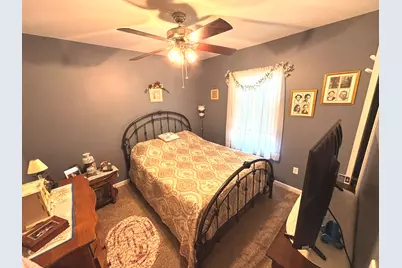 440 N Indiana Avenue, Salem, IL 62881 - Photo 9