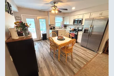 440 N Indiana Avenue, Salem, IL 62881 - Photo 5