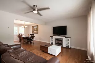 10136 Charles Ave, Palos Hills, IL 60465 - Photo 7