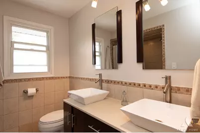 10136 Charles Avenue, Palos Hills, IL 60465 - Photo 17