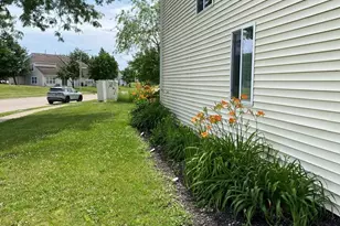 1 Hobart Ct, South Elgin, IL 60177 - Photo 3