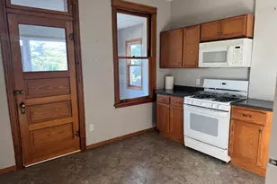 2005 W Greenleaf Ave, Chicago, IL 60645 - Photo 7